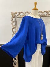 Load image into Gallery viewer, The Eva Top // Linen