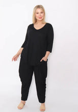 Load image into Gallery viewer, Harem Pant // Black CV7774