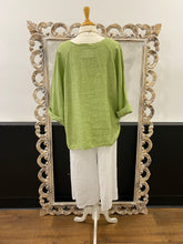 Load image into Gallery viewer, The Eva Top // Linen
