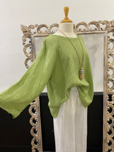 Load image into Gallery viewer, The Eva Top // Linen
