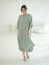 Load image into Gallery viewer, The Malle Linen Dress // Pistachio
